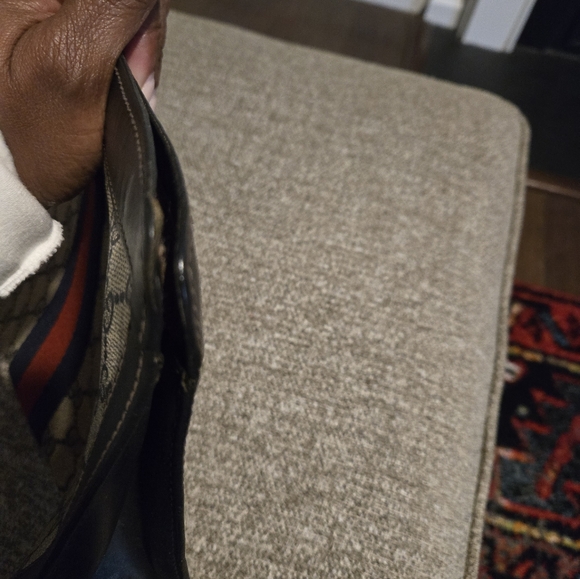 Gucci Vintage Beige and Navy GG Clutch with Red Stripe - Picture 5 of 13